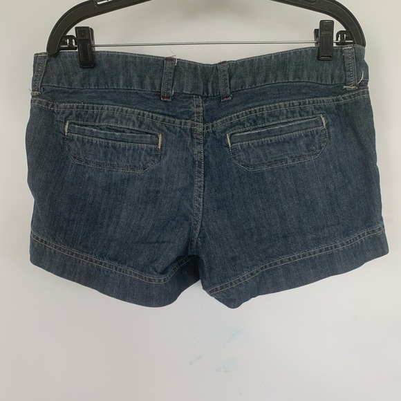 Mossimo denim shorts. Size 11 - Picture 2 of 3